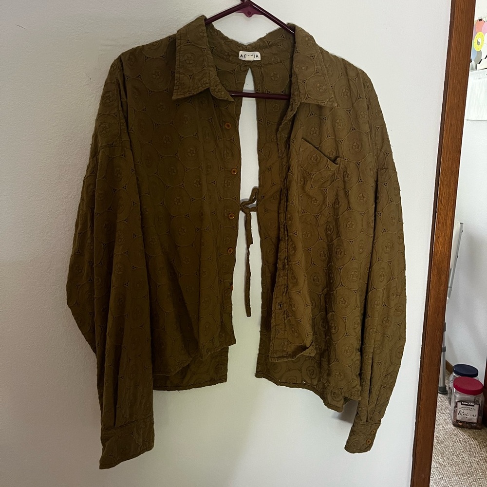 Acacia tie back button up shirt